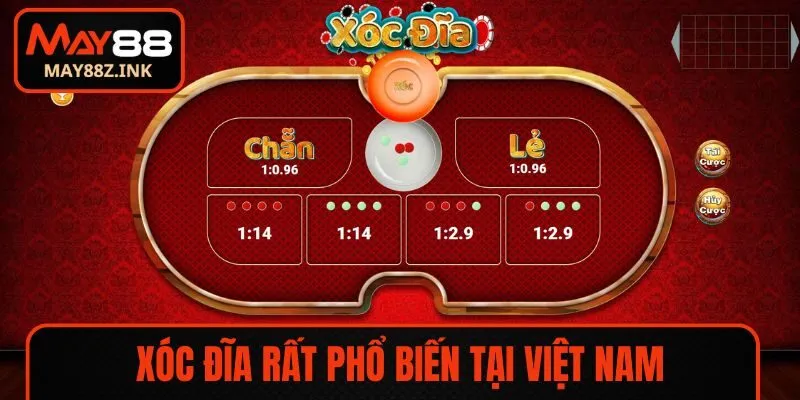 Xóc đĩa là một trò dân gian phổ biến tại Việt Nam